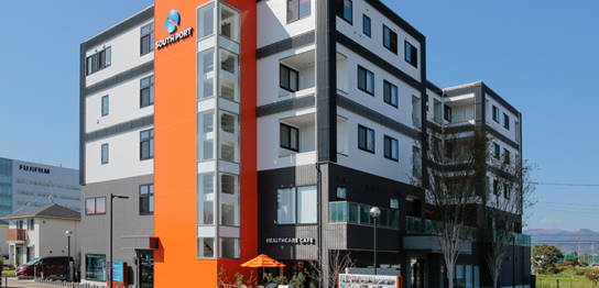 2017年から職員教育のために翻訳字幕付き教育動画を作成し、職員の技術平準化に取り組んでいる社会福祉法人一燈