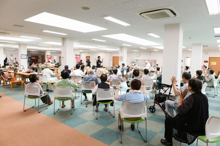 非常時にも活用！「ICTリハ」を利用したデイサービスの運営・活用方法-株式会社エムダブルエス日高-